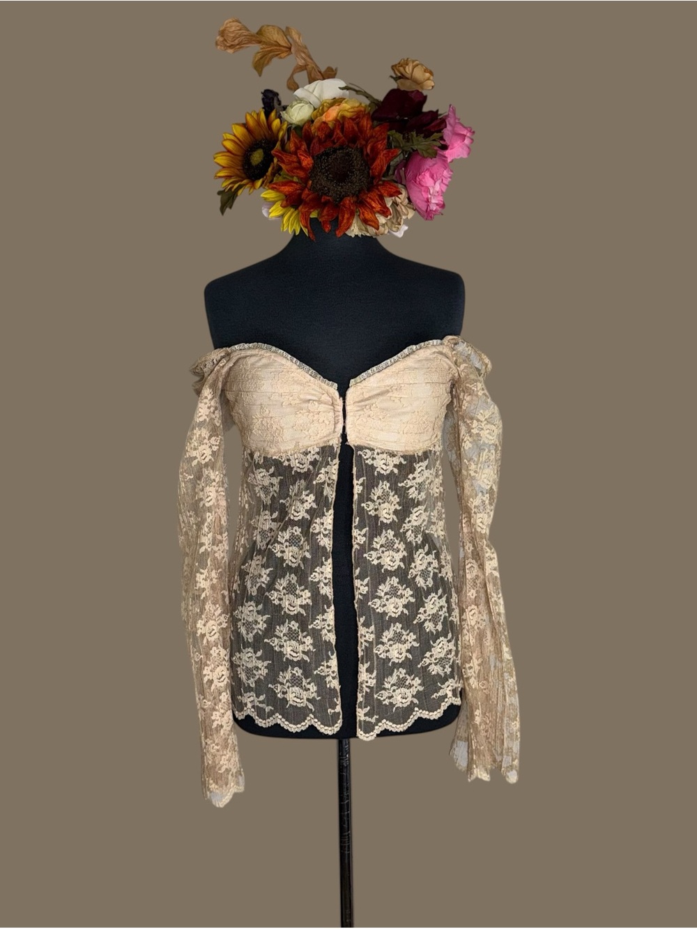 Arden B sheer floral lace flyaway top - Picture 5 of 16